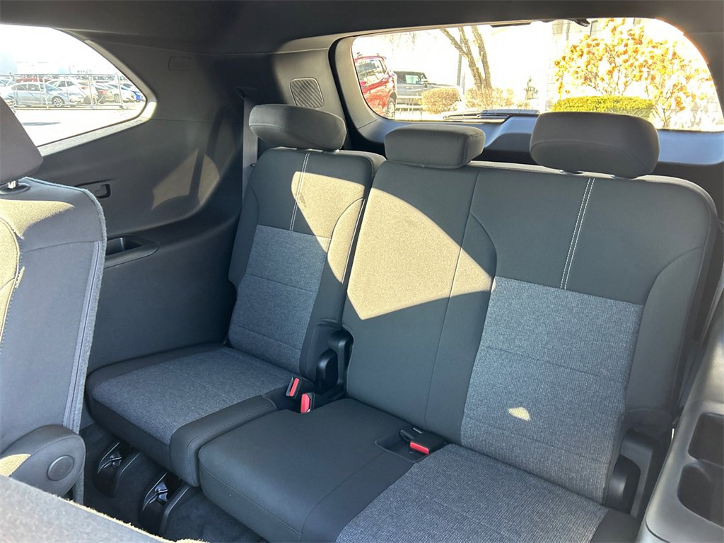 2026 GMC ACADIA - Image 31