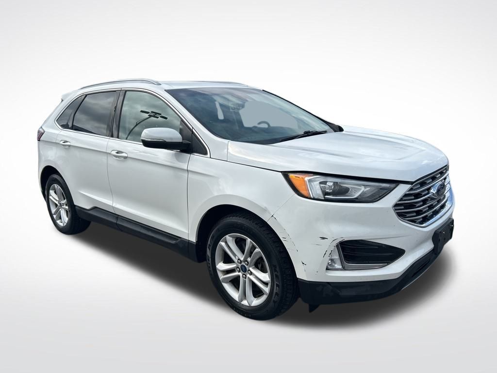 2020 Ford Edge SEL photo 2