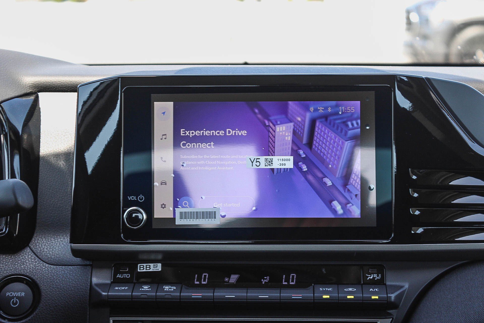 2025 Toyota Camry LE photo 15