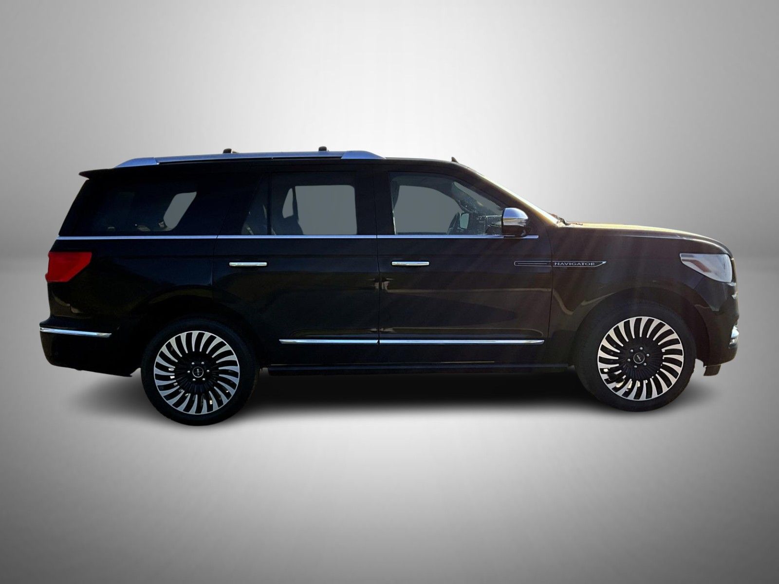 2018 Lincoln Navigator Black Label photo 4