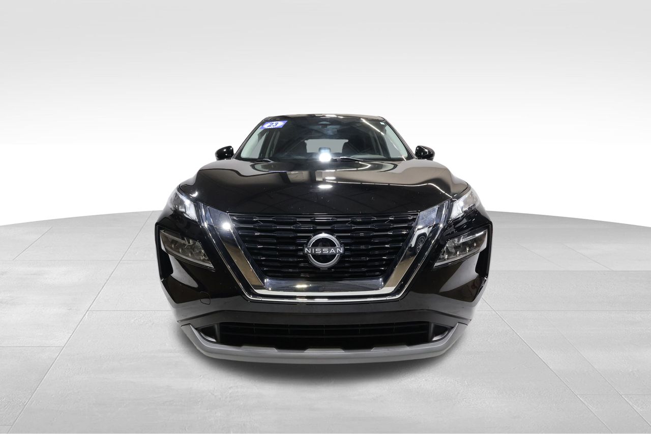 2023 Nissan Rogue SV photo 2