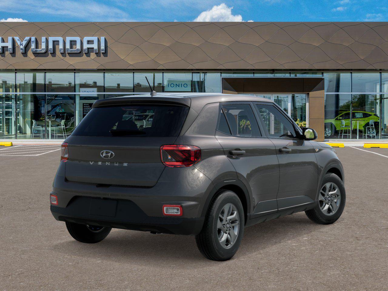 2025 Hyundai Venue SE photo 2