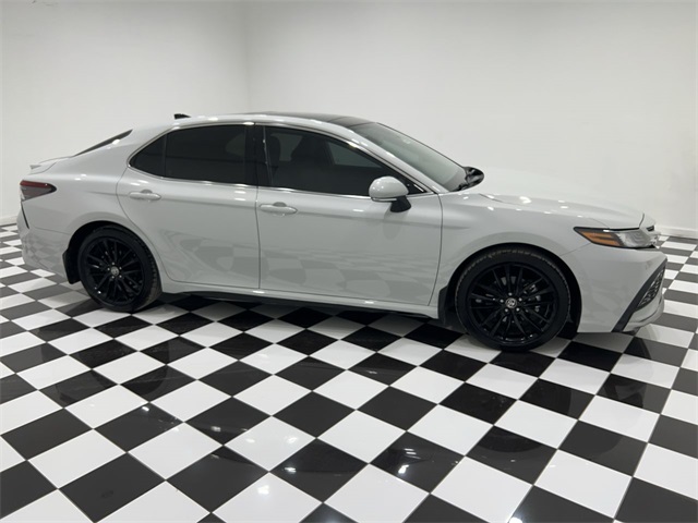 2022 Toyota Camry XSE photo 6