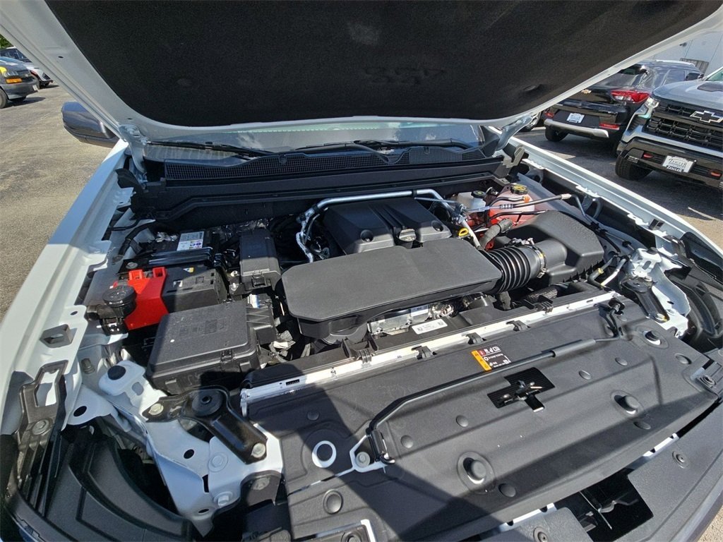 2025 Chevrolet Colorado Work Truck LT photo 33