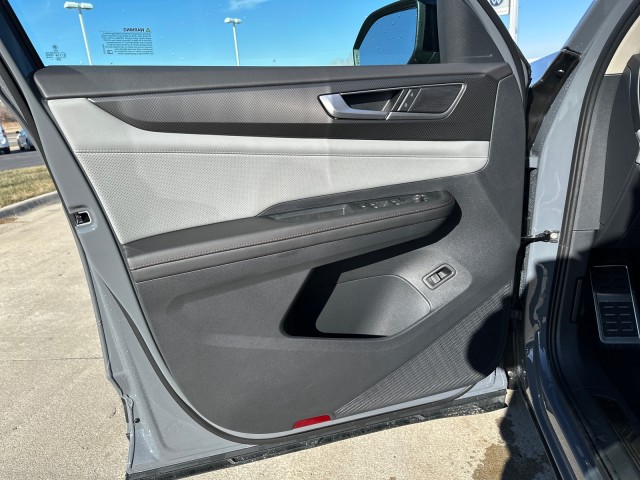 2025 Volkswagen Atlas Peak Edition photo 20