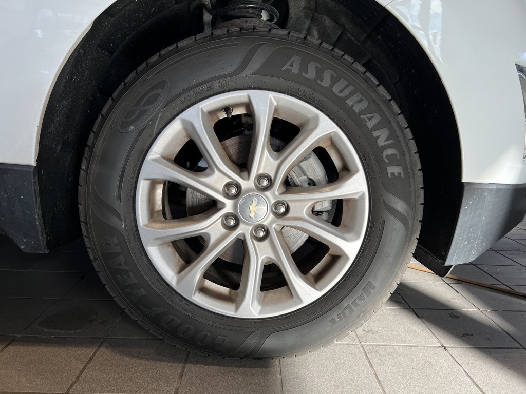 2018 Chevrolet Equinox LT photo 12