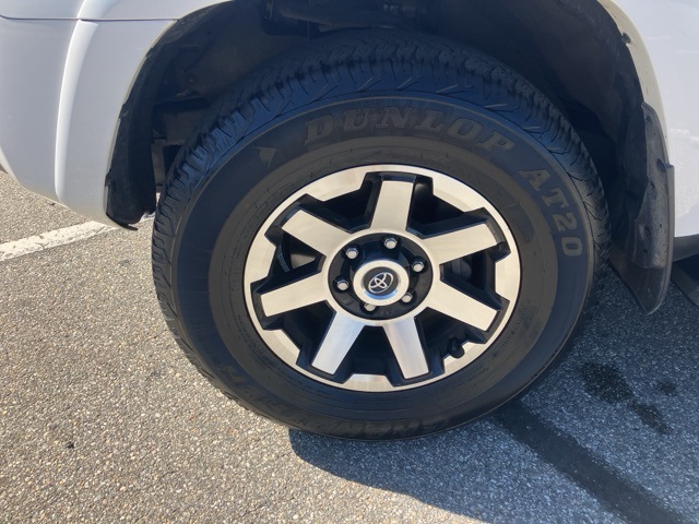 2024 Toyota 4Runner TRD Off-Road photo 9
