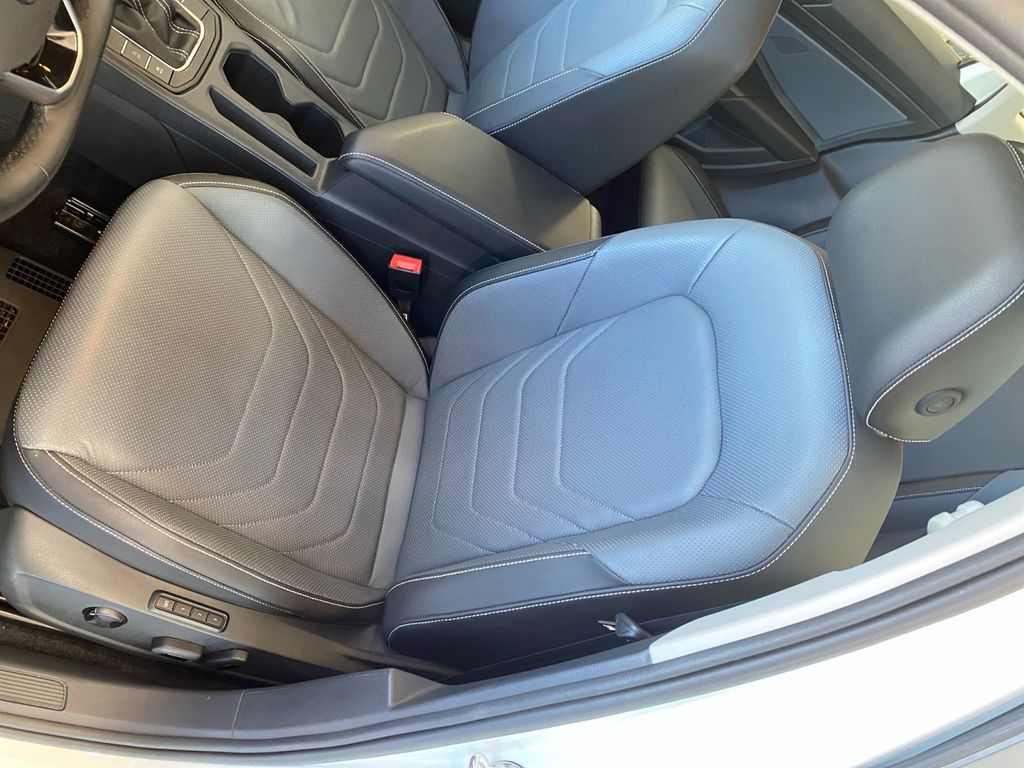 2025 Volkswagen Jetta 1.5T SEL photo 7