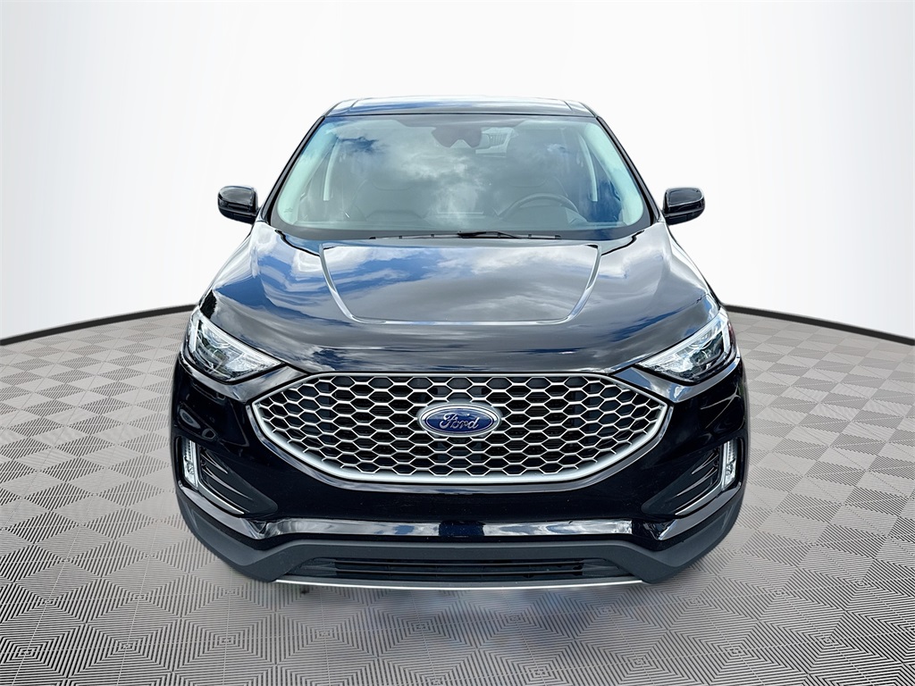 2023 Ford Edge SEL photo 2
