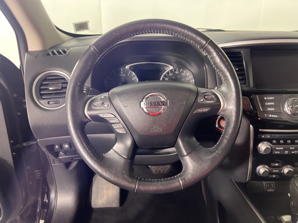 2019 Nissan Pathfinder SV photo 19