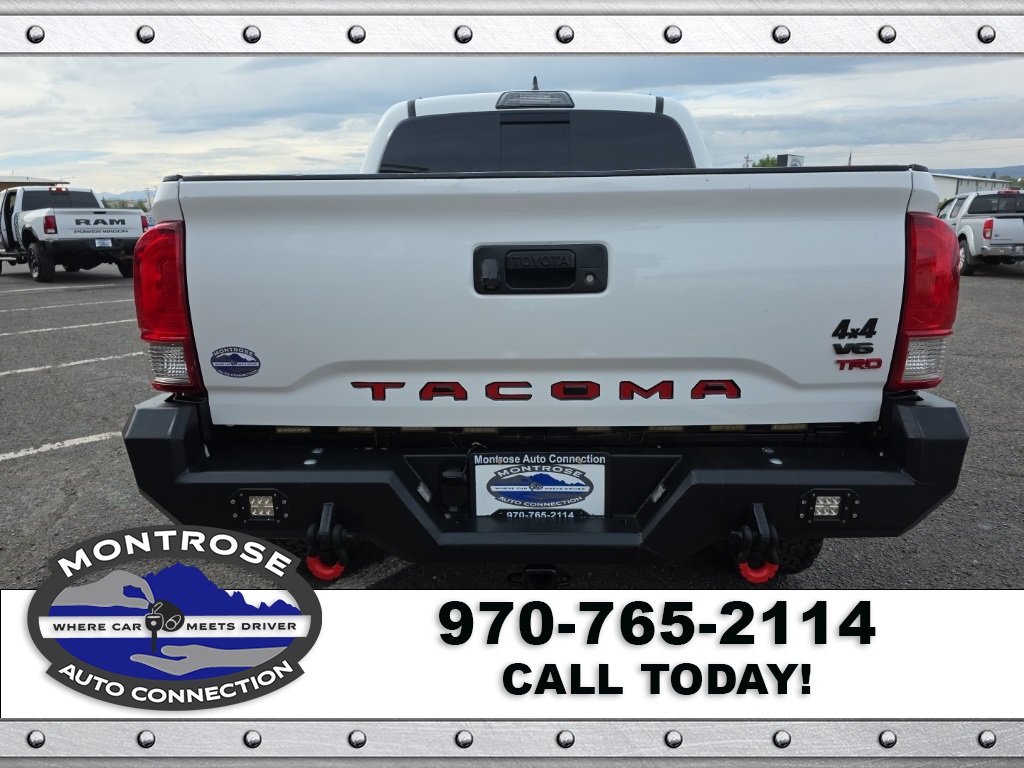 2017 Toyota Tacoma TRD Pro photo 6