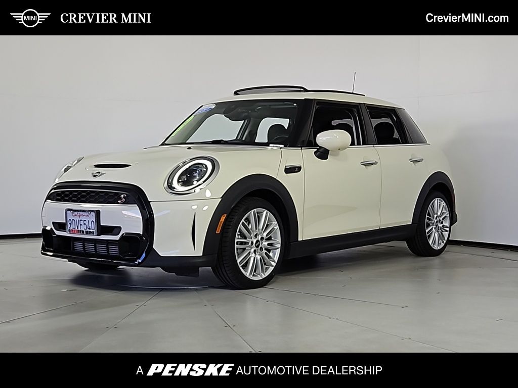 2023 MINI Hardtop 4 Door