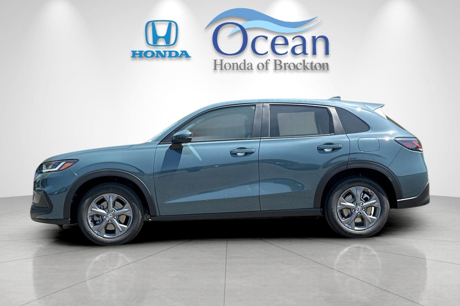 2026 Honda HR-V LX photo 2