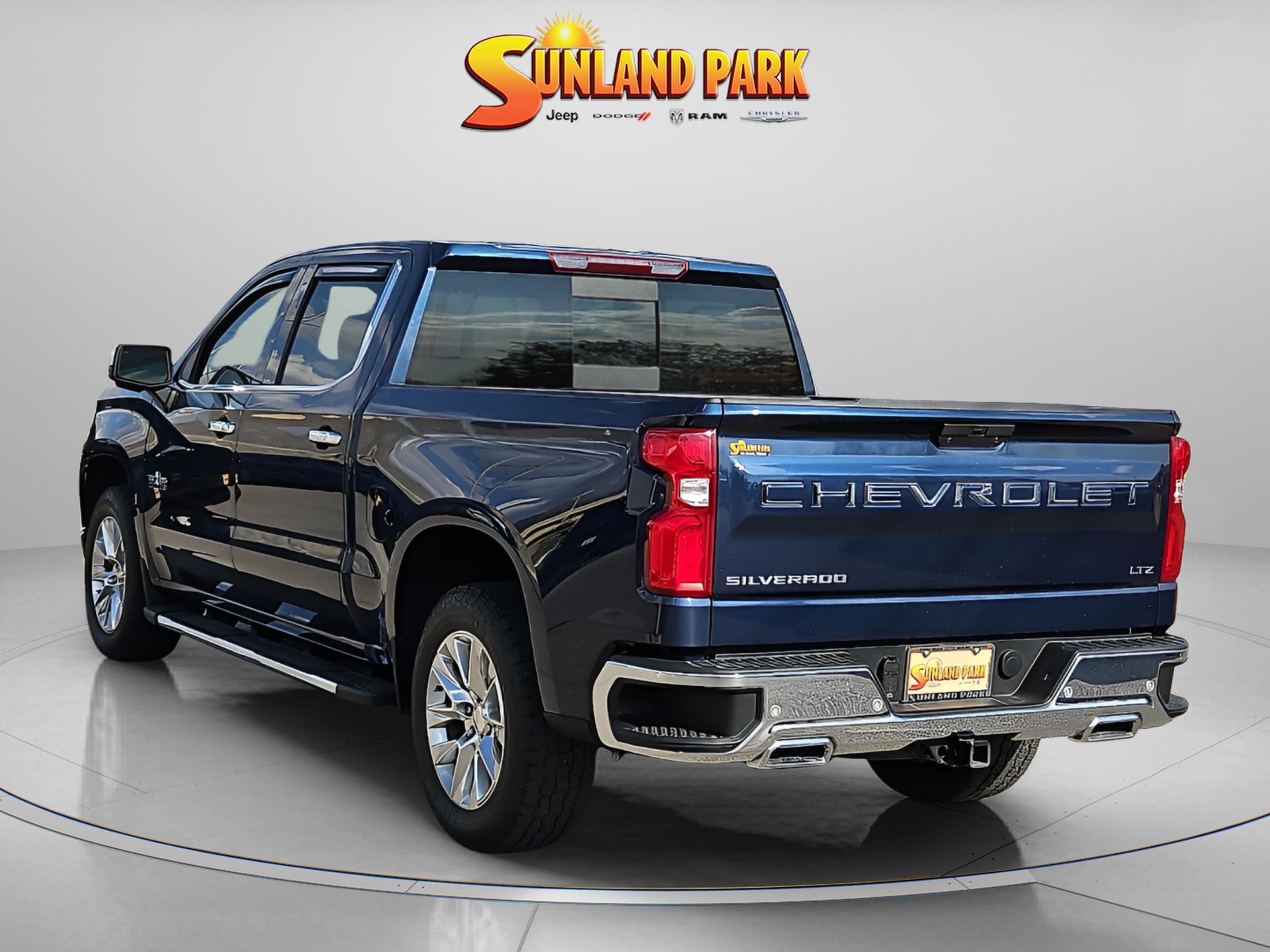 2021 Chevrolet Silverado LTZ photo 3