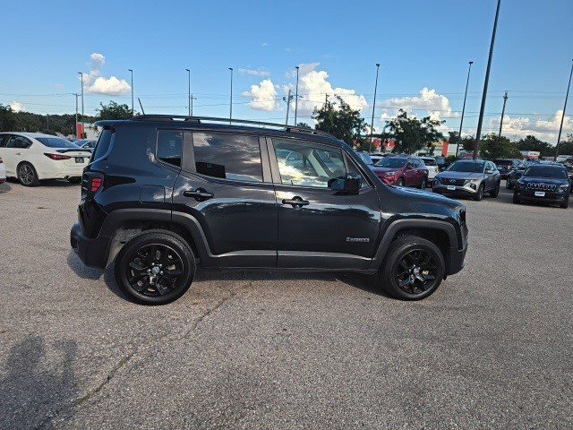 2018 Jeep Renegade Latitude North Edition photo 5
