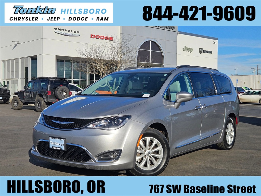 2017 Chrysler Pacifica Touring-L