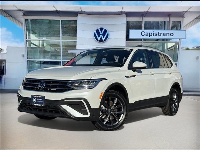 2023 Volkswagen Tiguan SE's photo