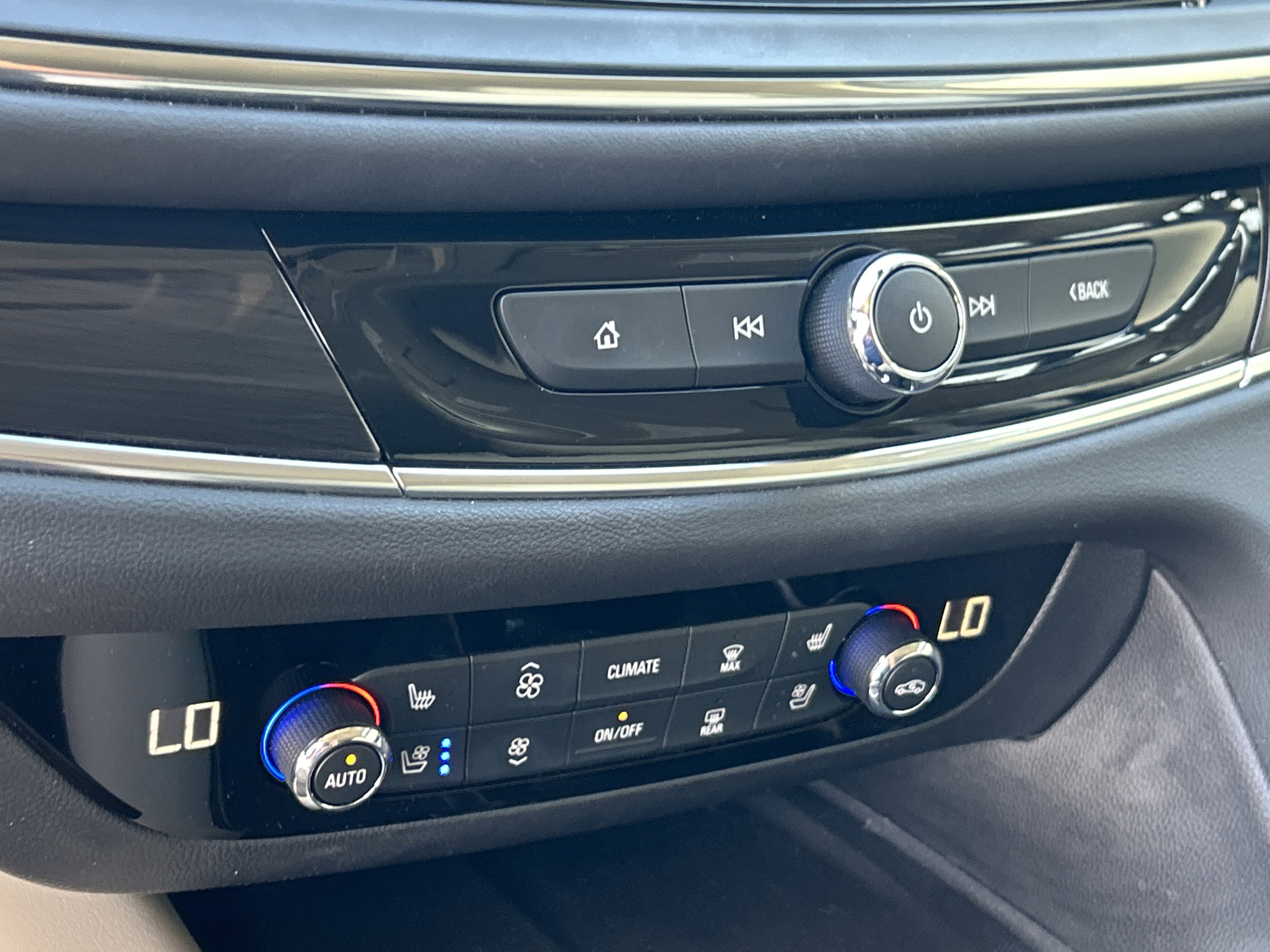 2021 Buick Enclave Premium photo 5