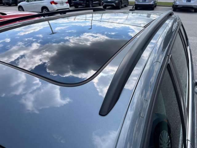 2015 Volkswagen Golf SportWagen TDI SE photo 3