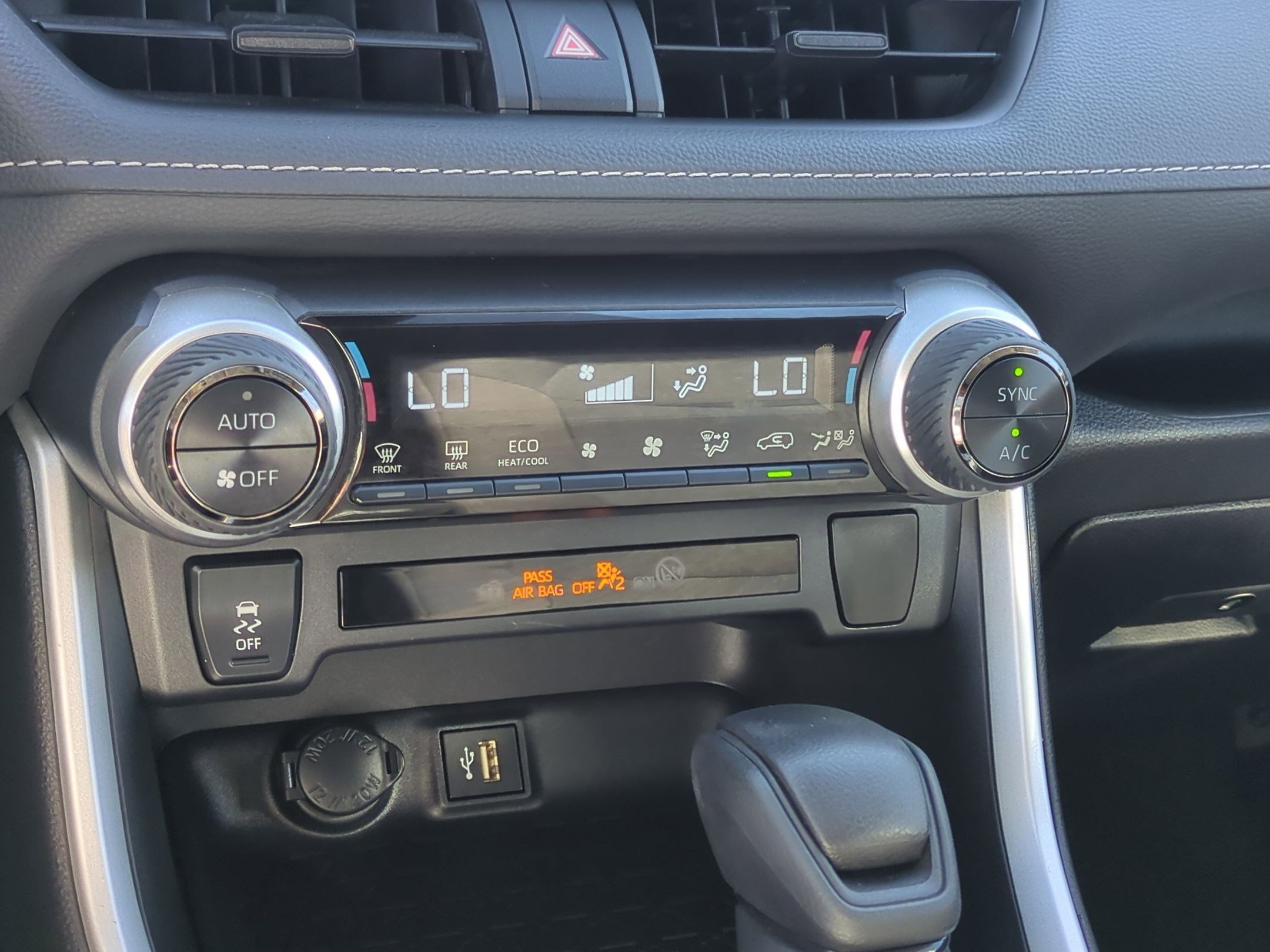 2024 Toyota RAV4 Hybrid LE photo 20