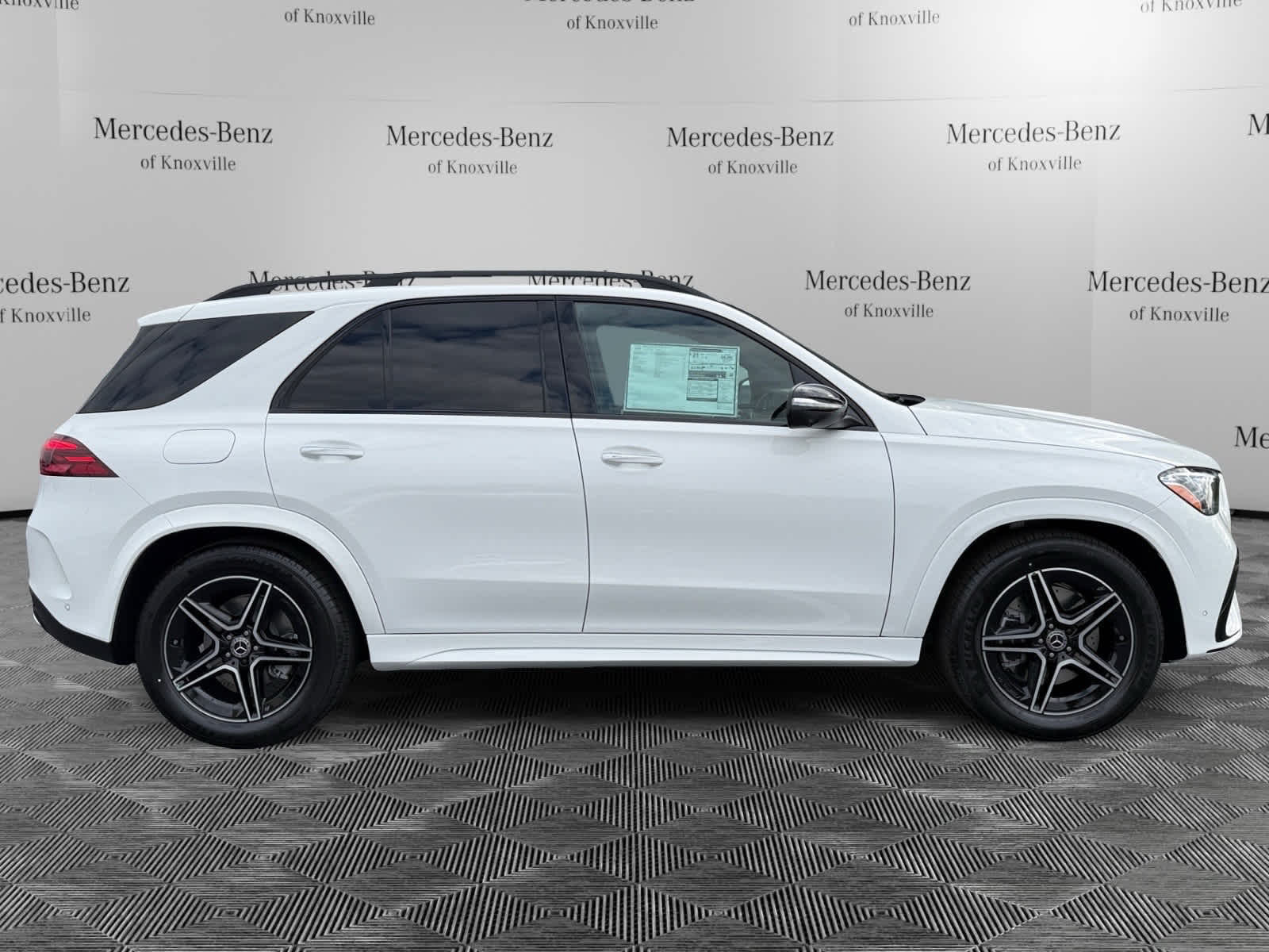 2026 Mercedes Benz GLE 450 4MATIC photo 5