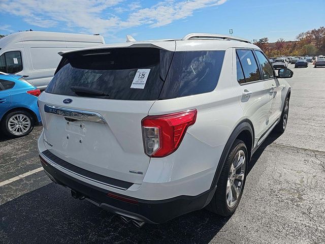 2020 Ford Explorer Platinum photo 2