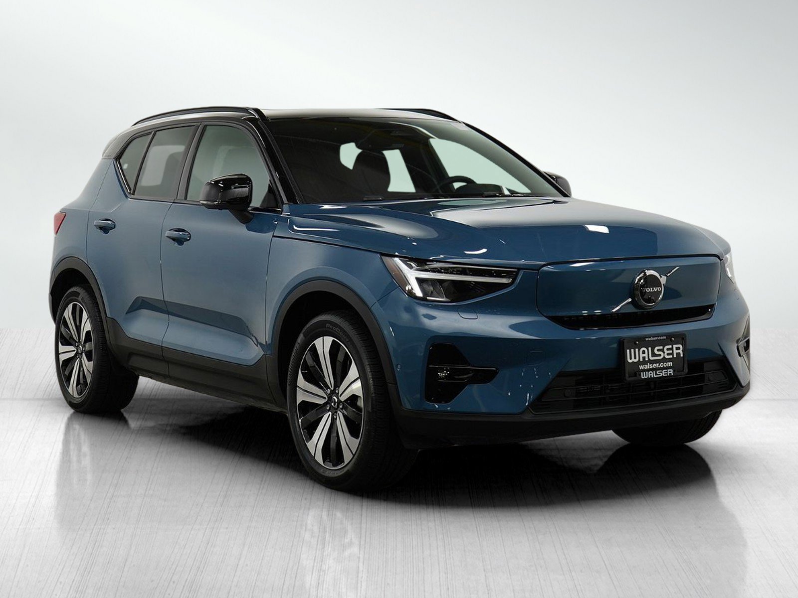 2023 Volvo XC40 Recharge Twin Plus photo 7