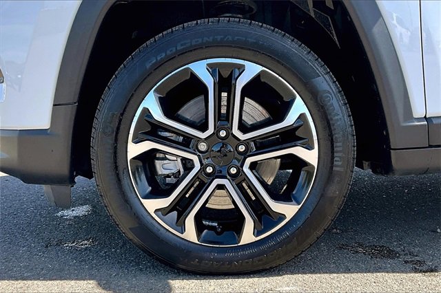 2023 Jeep Compass Limited photo 8