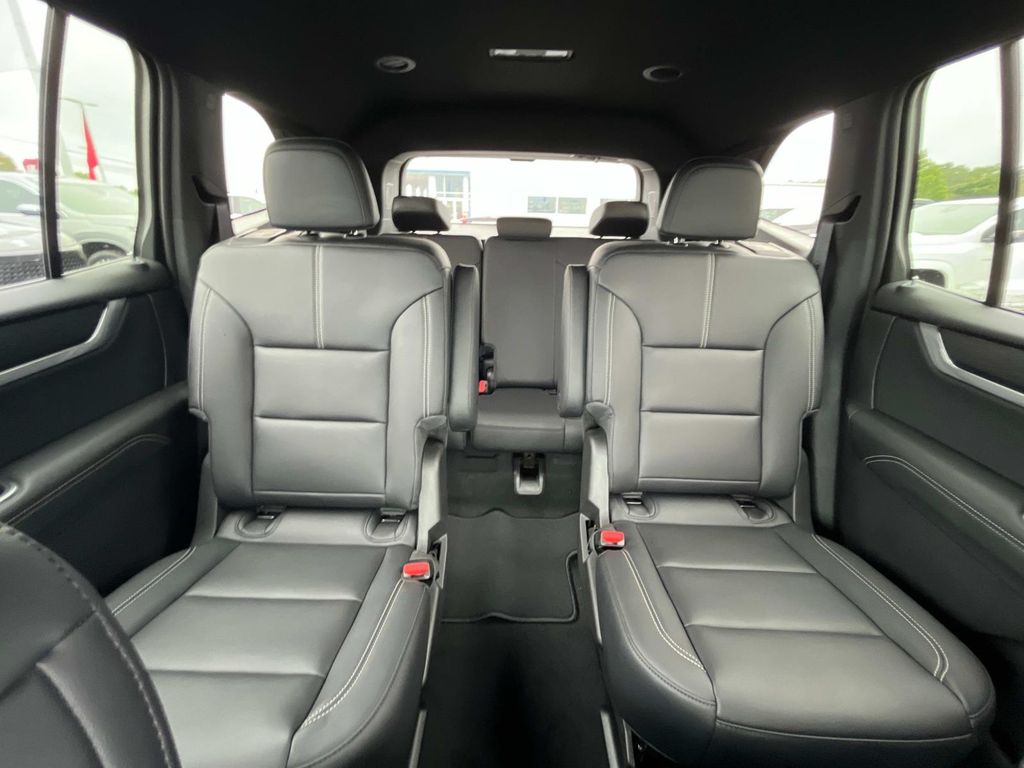 2026 Gmc Acadia Elevation photo 28