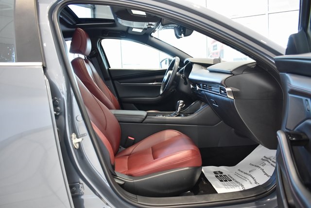 2024 Mazda Mazda3 2.5 s Carbon photo 11