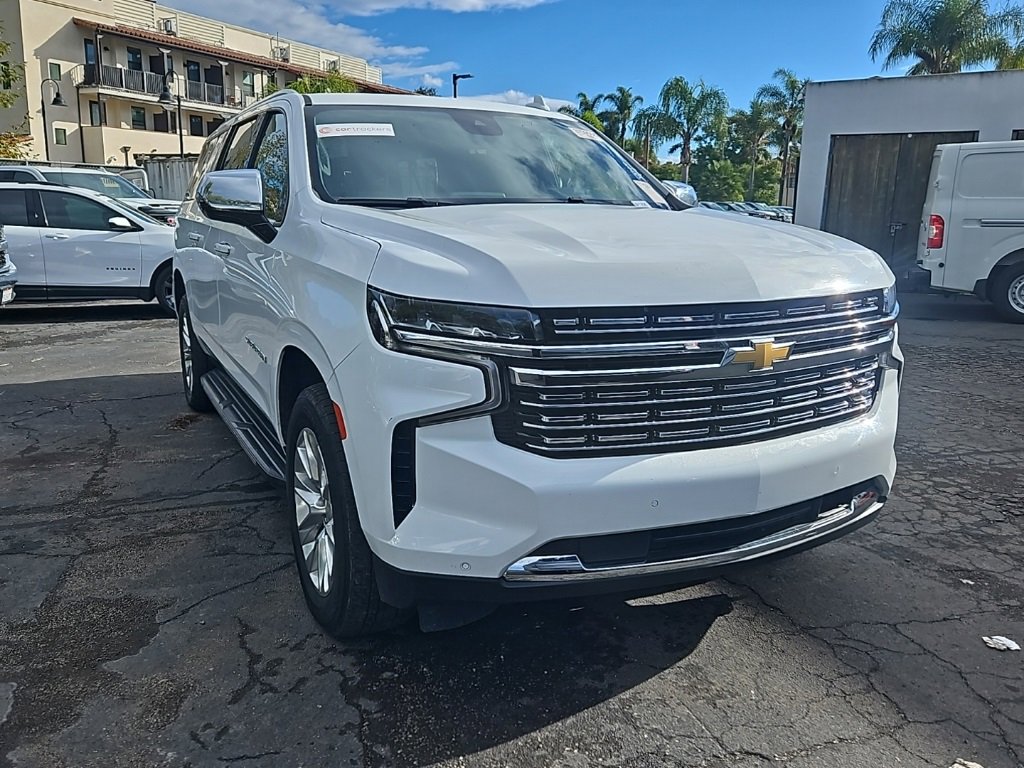 2023 Chevrolet Suburban Premier's photo