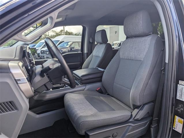 2023 Ford F-150 Lightning XLT photo 30
