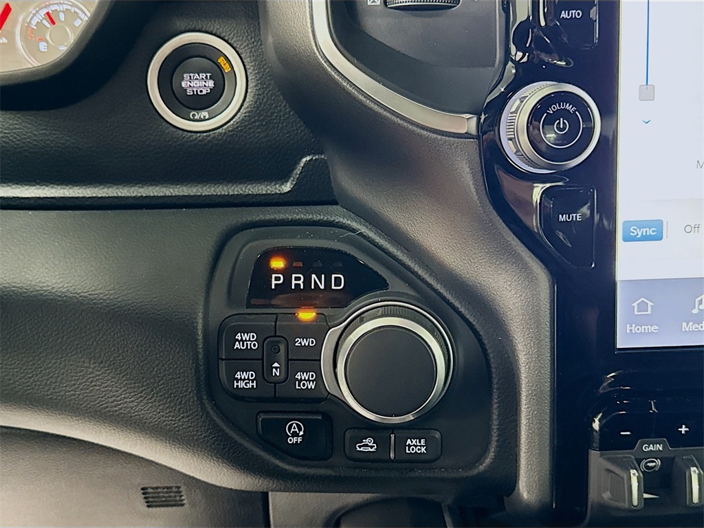 2025 Ram 1500 Big Horn Lone Star photo 13