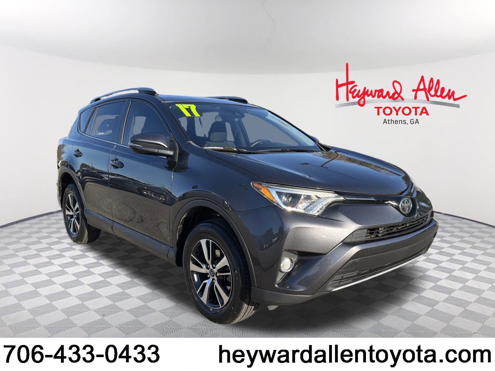 2017 Toyota RAV4 XLE