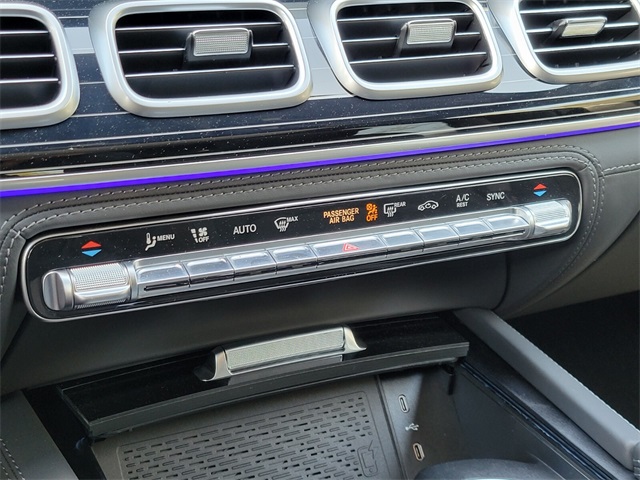 2025 Mercedes Benz GLS 63 AMG 4MATIC photo 20