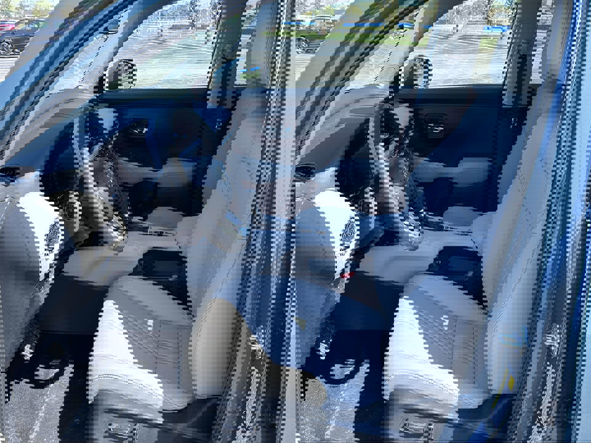 2026 Honda HR-V EX-L photo 10