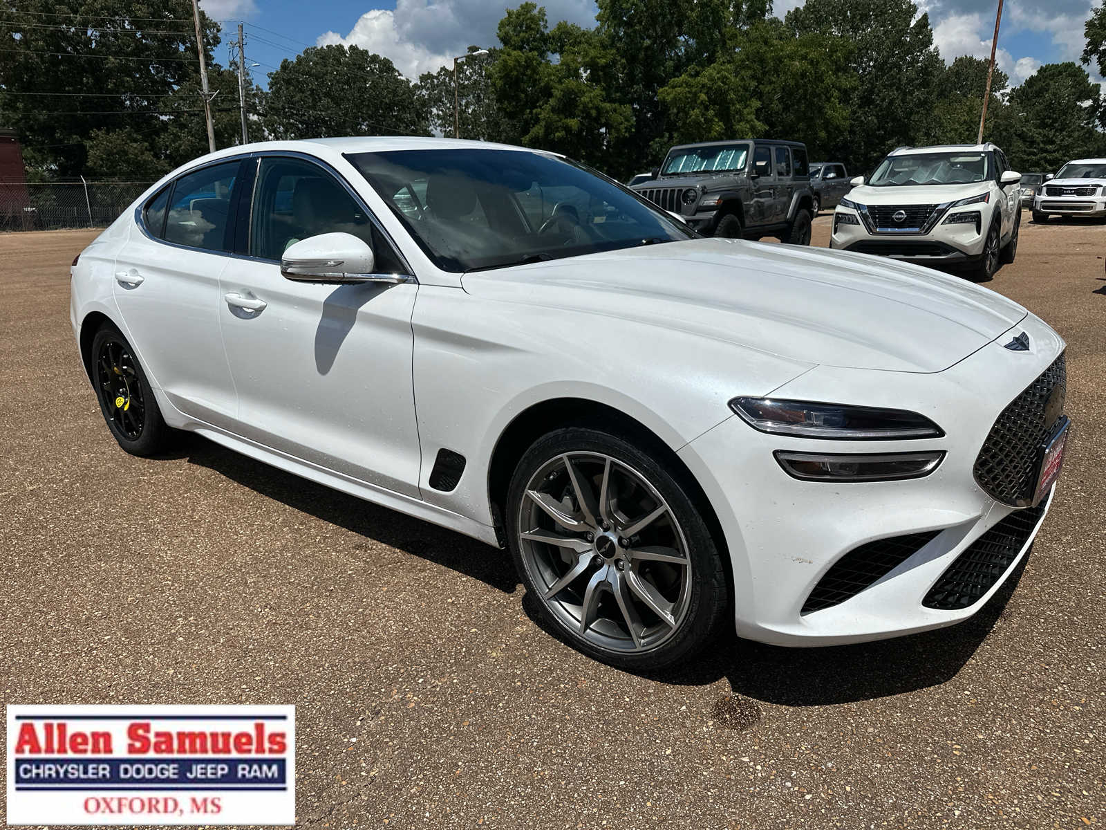 2024 Genesis G70 2.5T photo 2