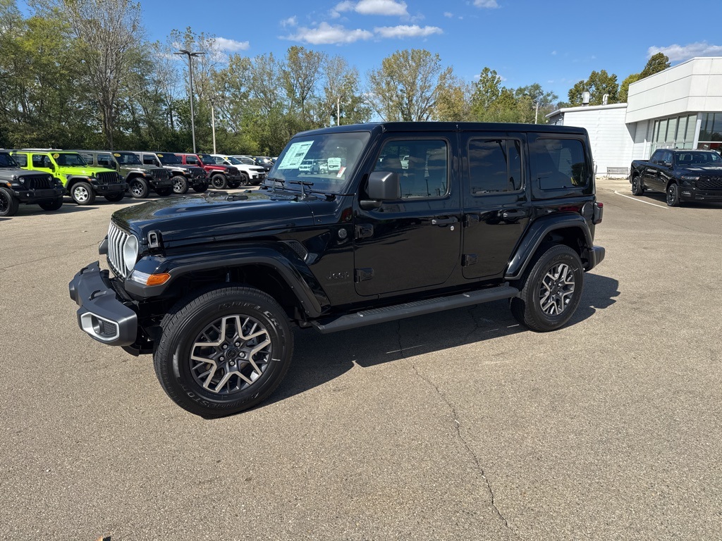 2025 Jeep Wrangler Sahara photo 3