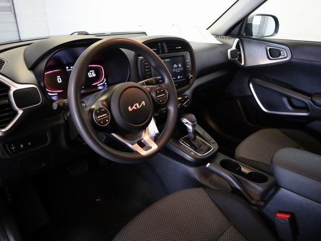 2023 Kia Soul LX photo 4