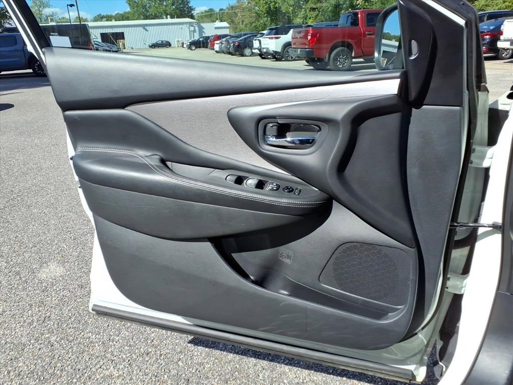 2023 Nissan Murano SV photo 15
