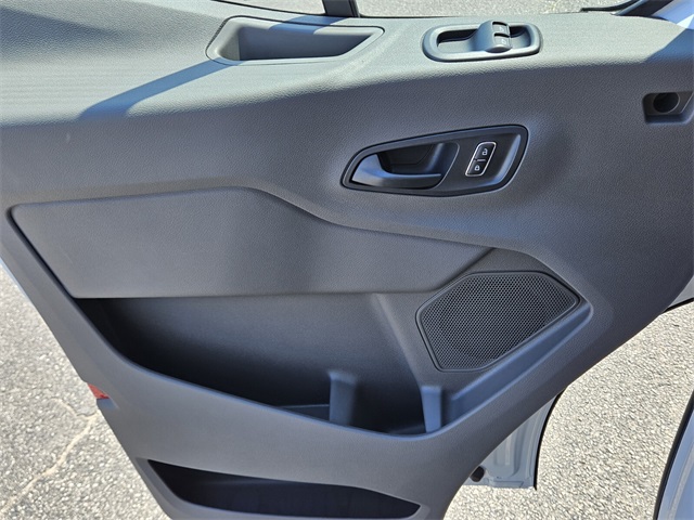 2025 Ford Transit photo 25