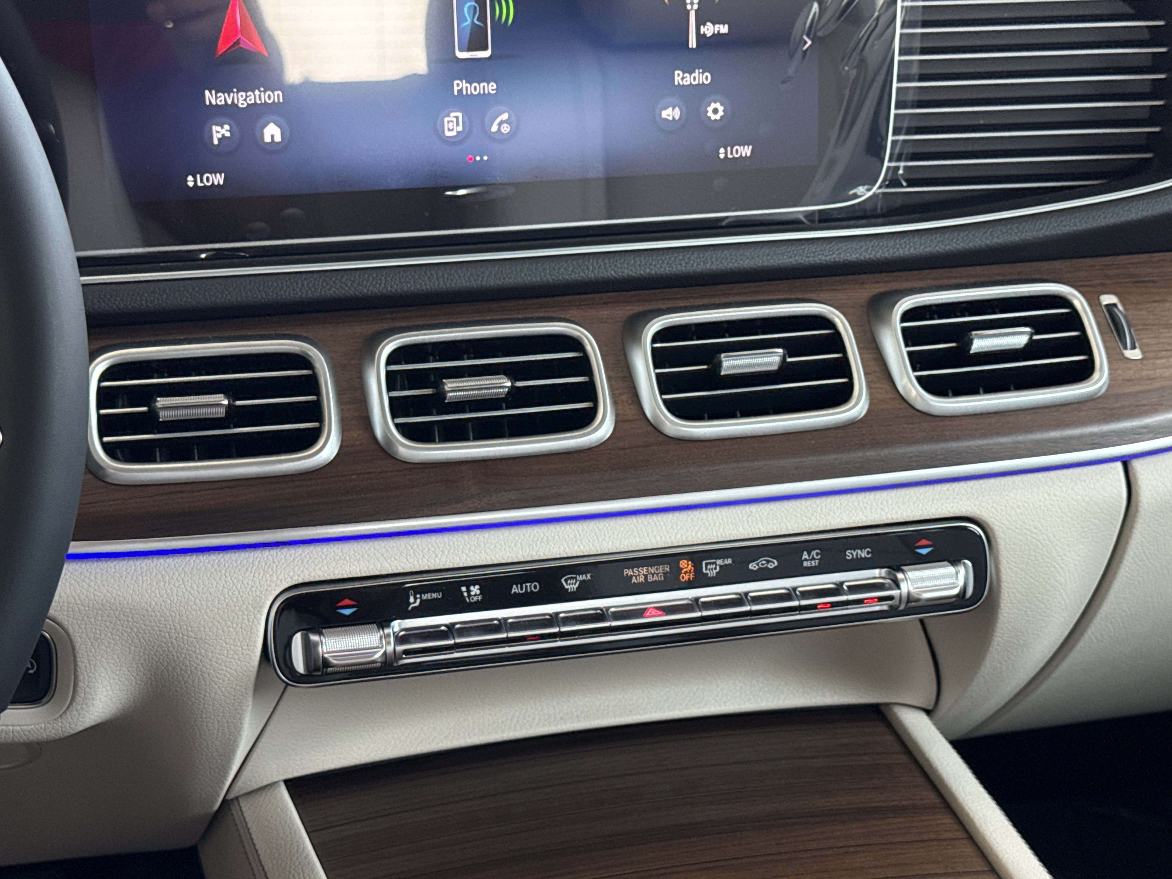 2026 Mercedes Benz GLE 350 photo 8