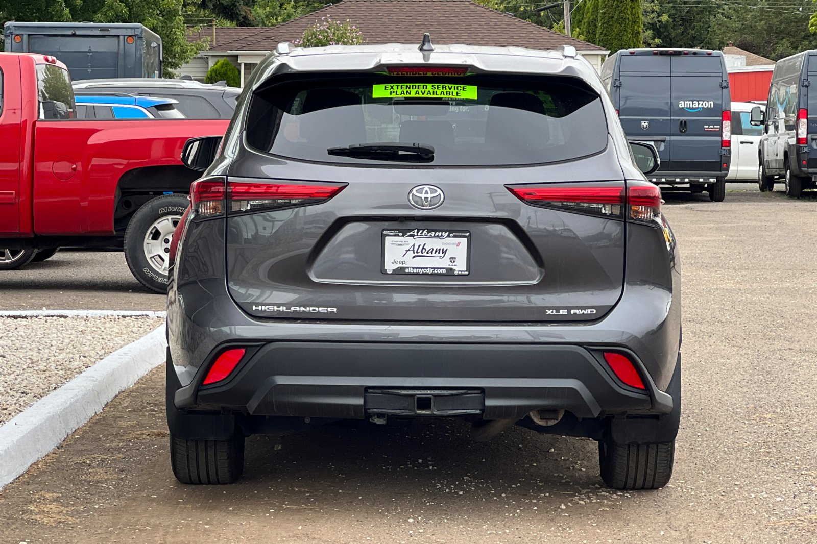 2021 Toyota Highlander XLE photo 3
