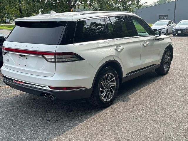 2022 Lincoln Aviator Standard photo 25