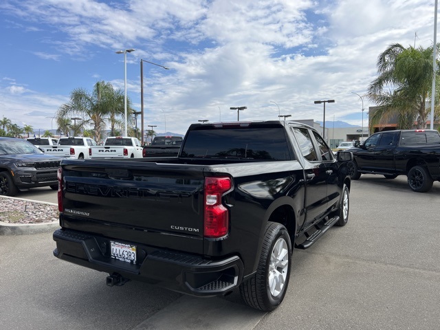 2022 Chevrolet Silverado 1500 Custom photo 4