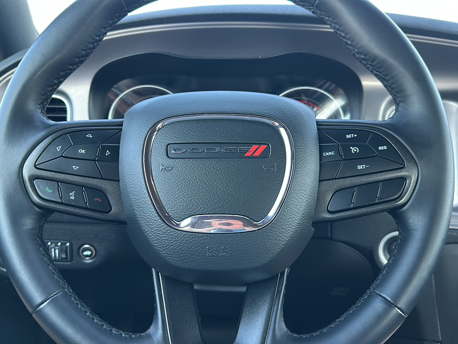 2023 Dodge Charger SXT photo 8