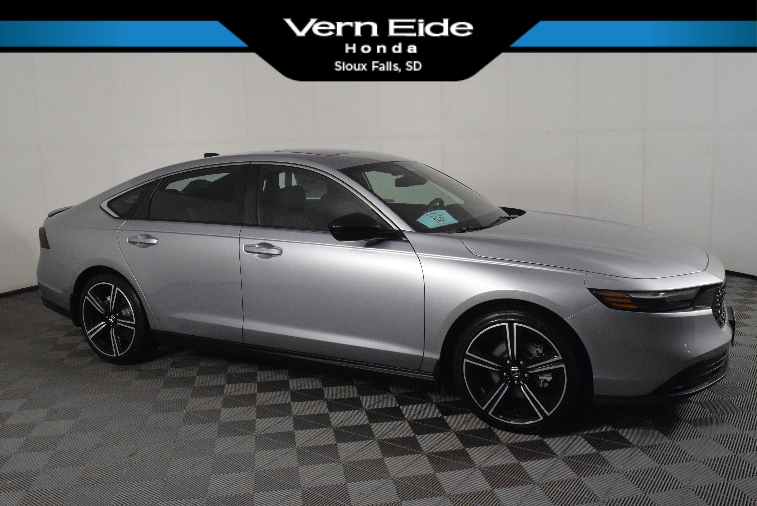 2025 Honda Accord Hybrid Sport's photo