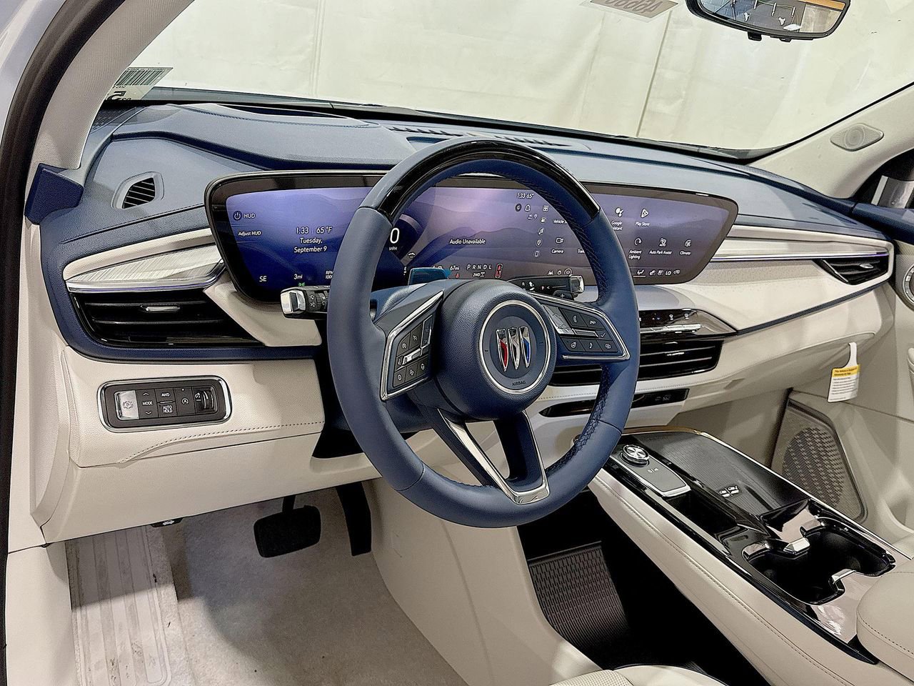 2026 Buick Enclave Avenir photo 9