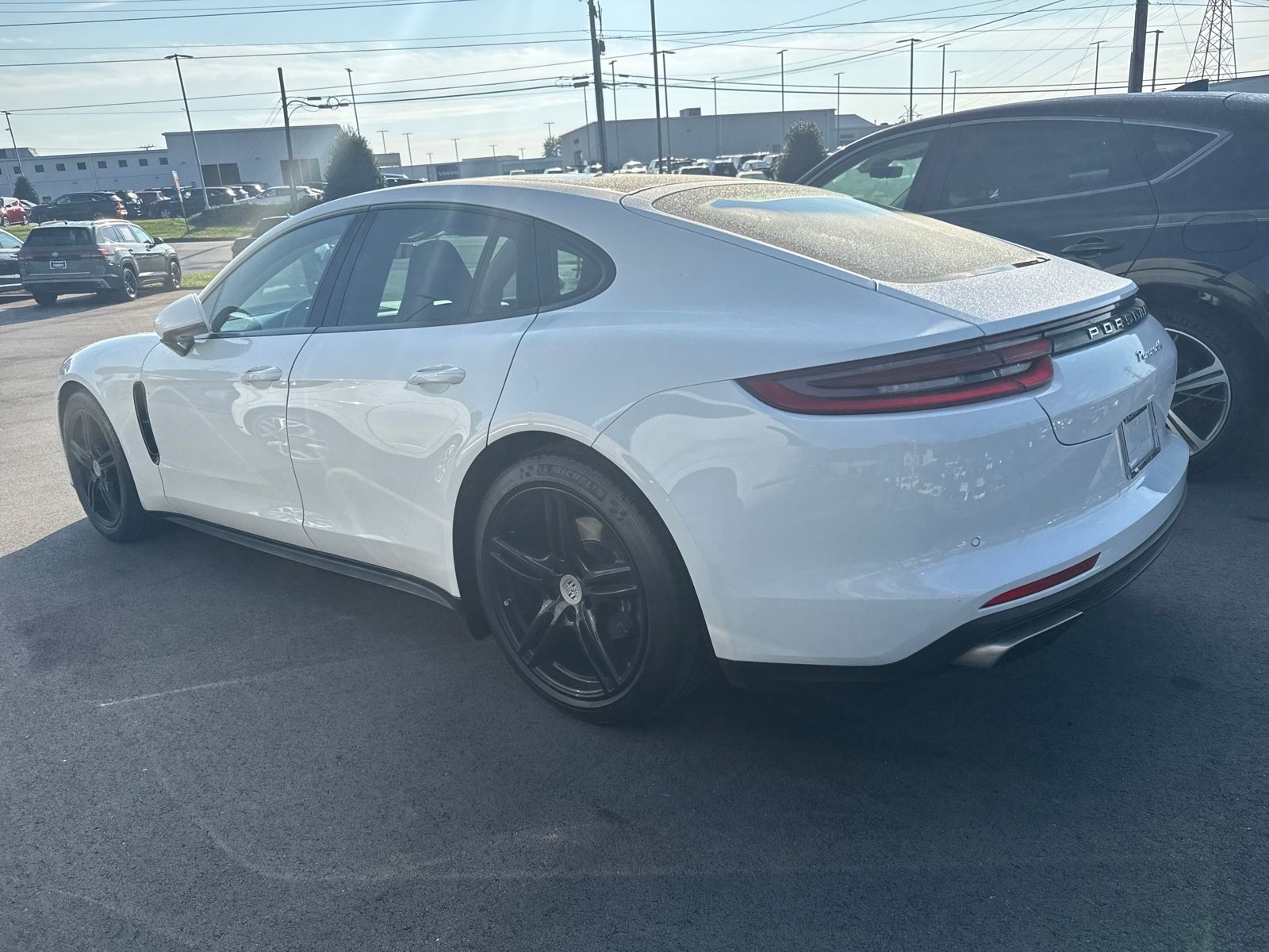 2018 Porsche Panamera 4 photo 6