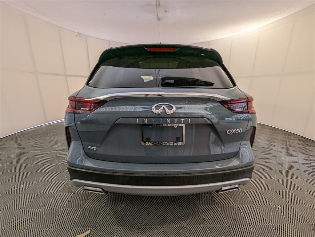 2025 Infiniti QX50 Luxe AWD photo 9